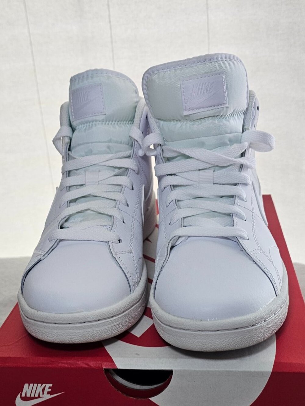 Nike Women's Court Royale 2 Mid sneakers